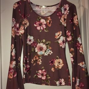 Brown Floral Top w/wide Sleeves